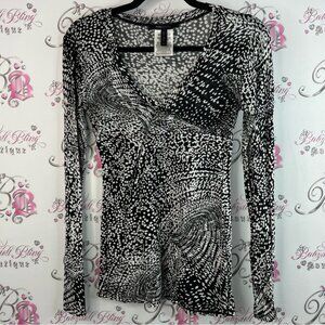 BCBGMaxAzria shirt tip dotted swirls Black and White Swirl Long Sleeve Top